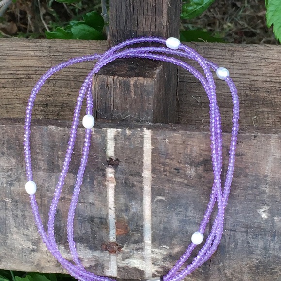 Vantel Pearls Wrap Bracelet (Lavender) - Picture 4 of 6